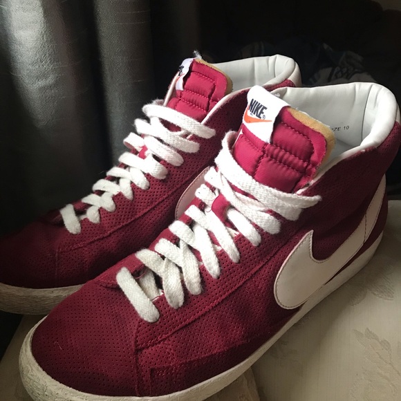 nike blazer maroon